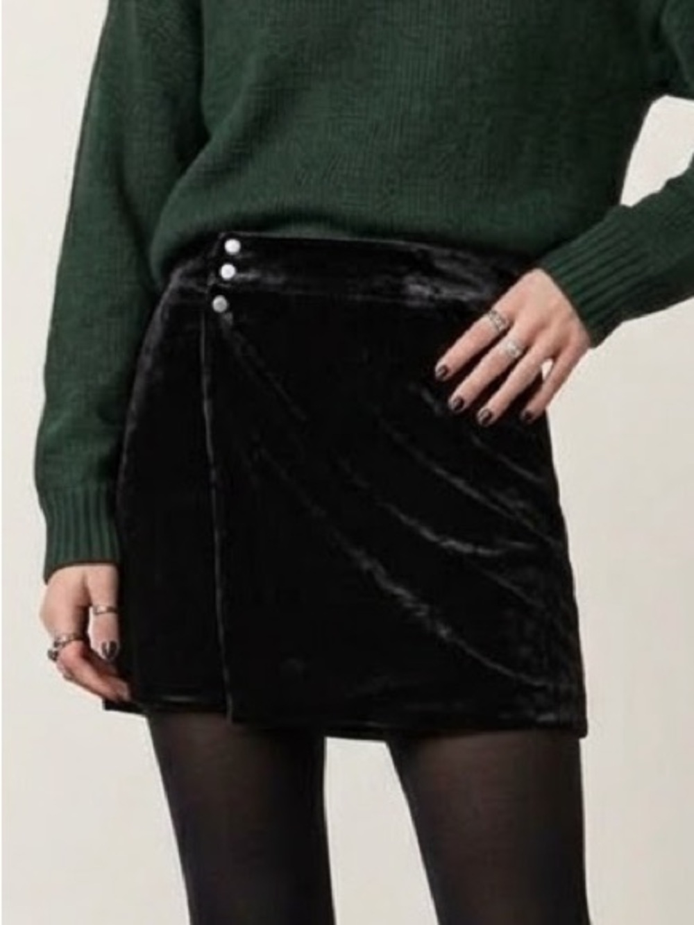 BCBGMAXAZRIA Black Velvet Wrap Mini Skirt XXS Whimsigoth Goth Tactile Opulence